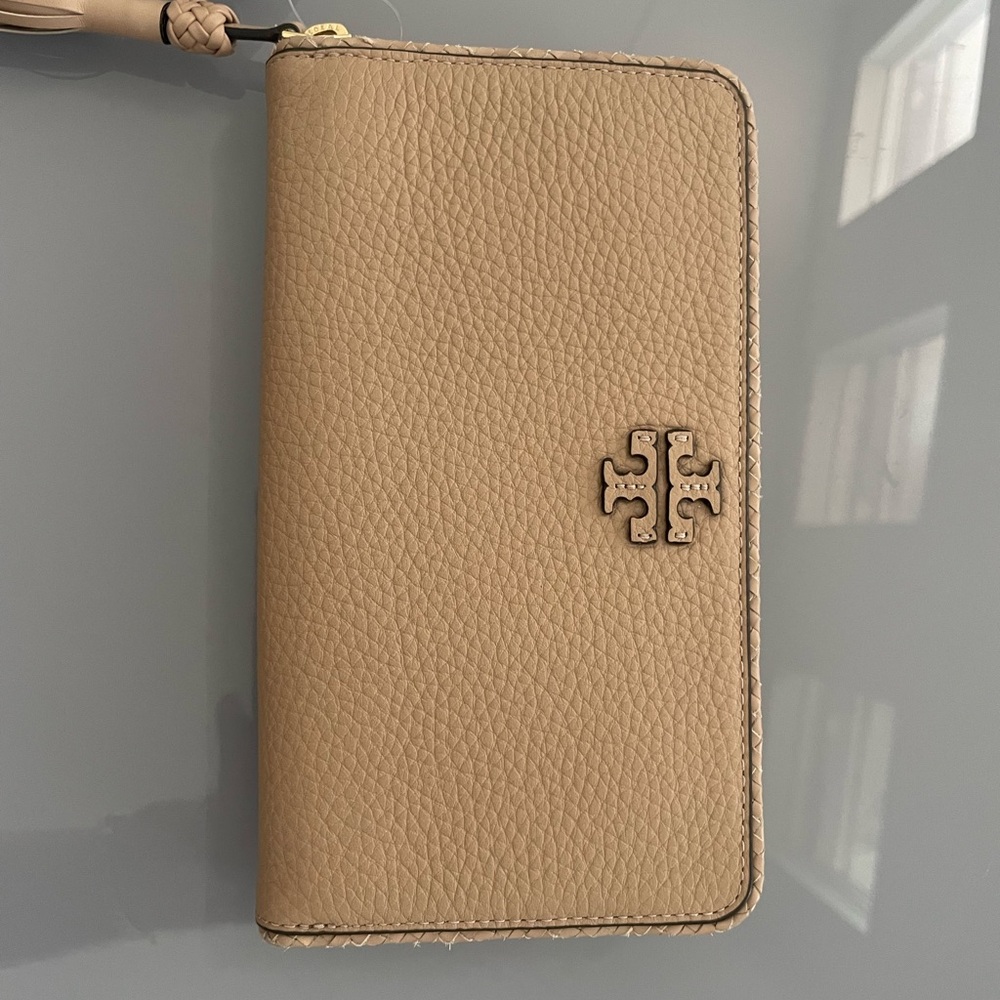 Tory Burch Beige Leather Wallet